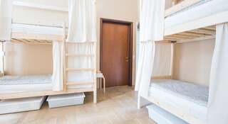 Гостиница Хостелы Рус на Восстания Санкт-Петербург Кровать в общем 8-местном номере для женщин-4